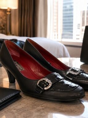 Brighton Italy Leather Heels 9.5 Black Croc Accent Comfort‎ Pumps Career Chic
